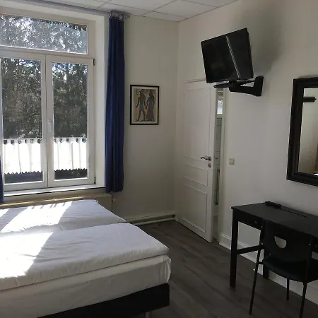 Hotell Parkhotel Des Effats 3*